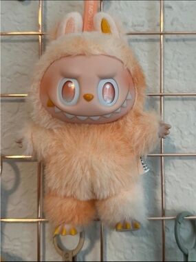 POPMART Labubu Big Into Energy - Happiness